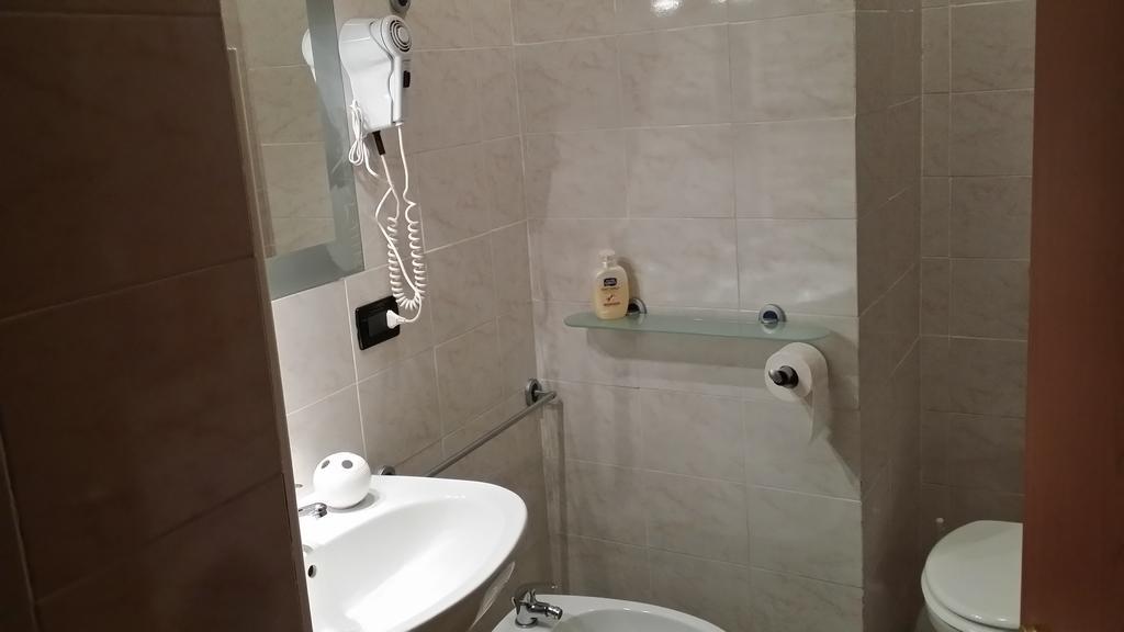 Superior Single Room,758821216:JPEG